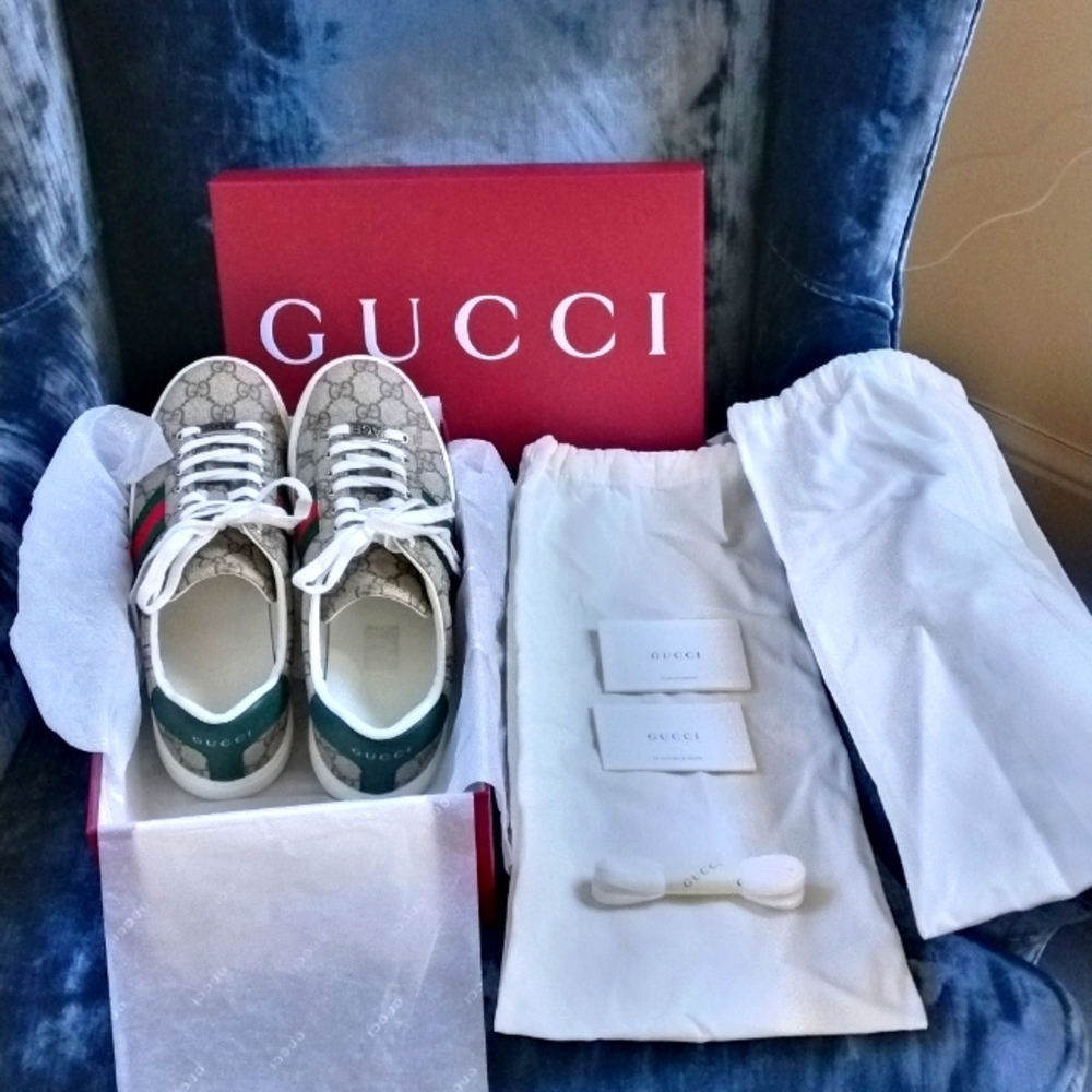 Gucci Womens Ace Low top sneakers